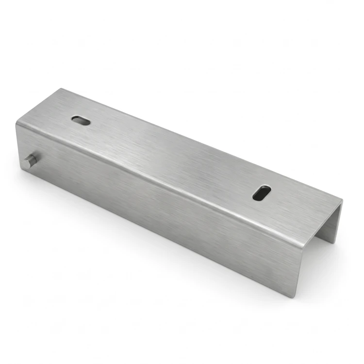 Profilo a C di collegamento per zoccolo 200x50 zincato GPV-700-34 (1)
