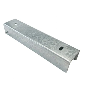 Profilato a C collegamento supporto per muretto 250x50 zincato